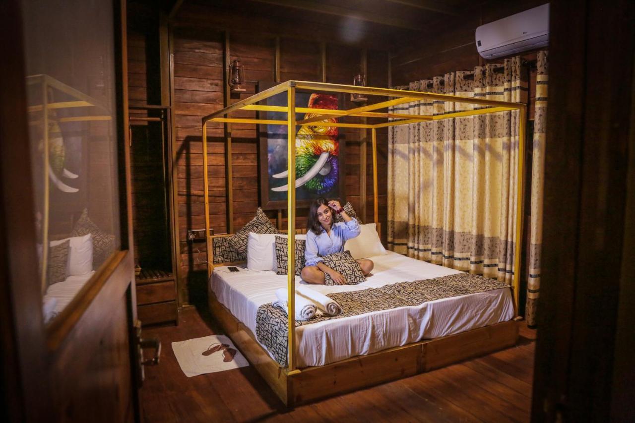 Leopard Nest - Glamping in Yala Hotel Bagian luar foto