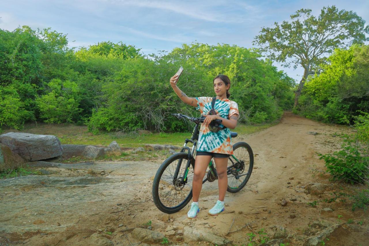 Leopard Nest - Glamping in Yala Hotel Bagian luar foto