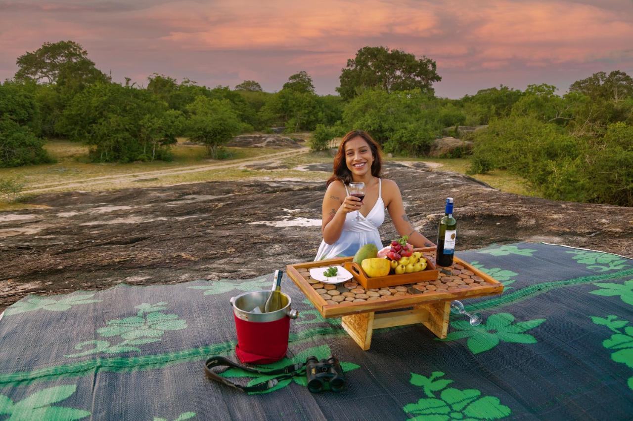 Leopard Nest - Glamping in Yala Hotel Bagian luar foto